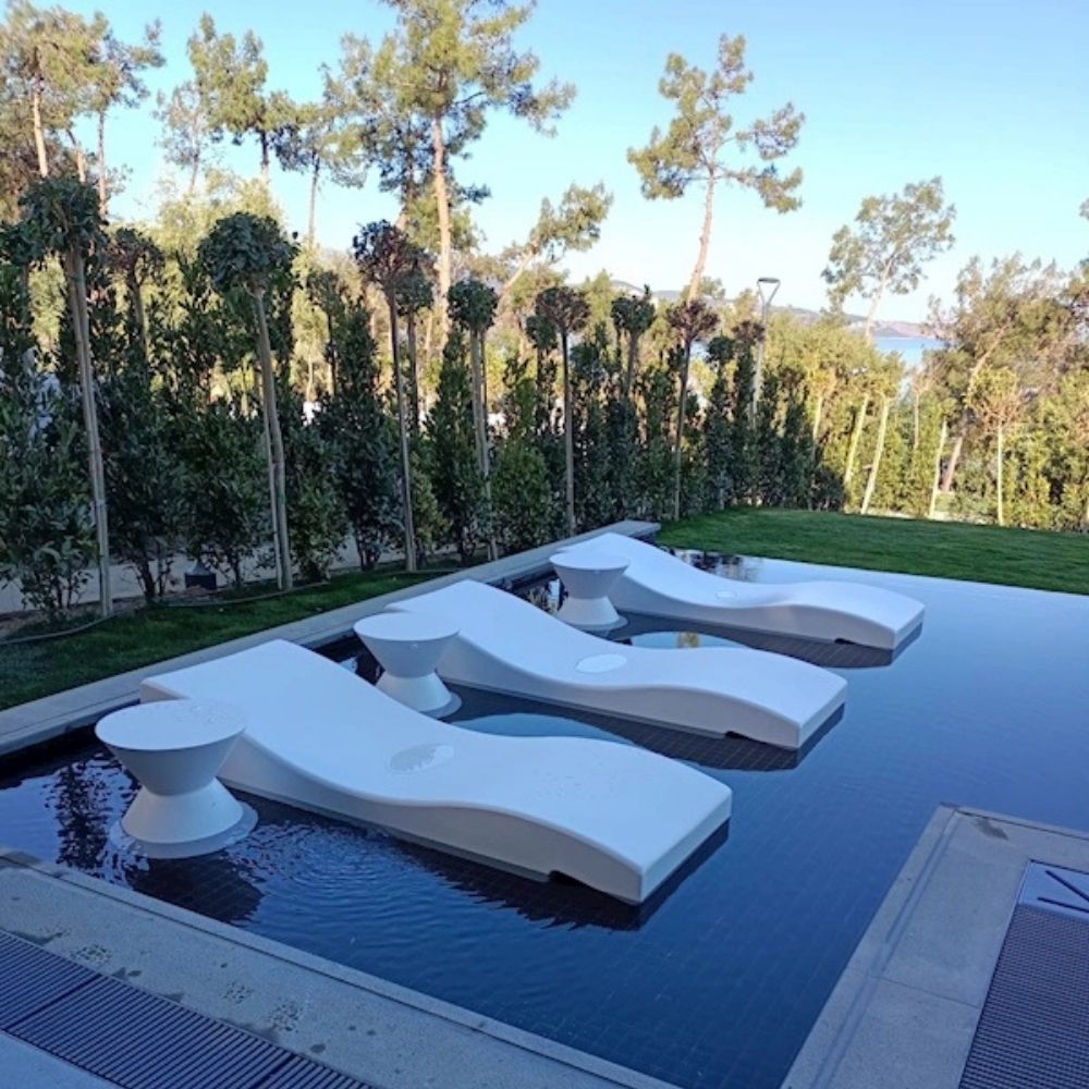 Lotus Fiberglas Şezlong